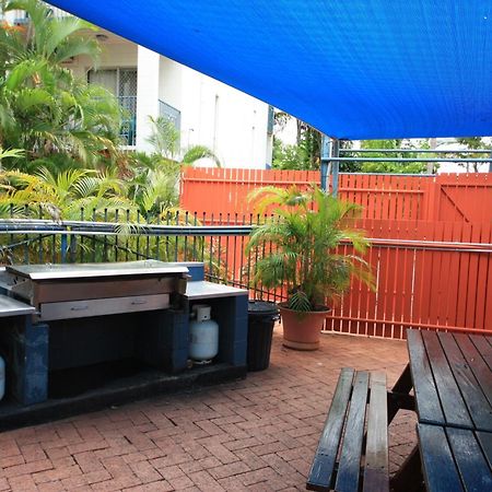 Coconut Grove Holiday Apartments Дарвин Экстерьер фото