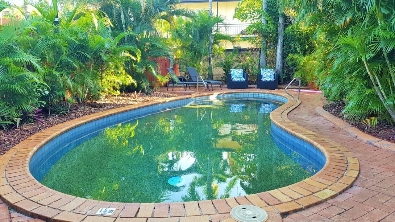 Coconut Grove Holiday Apartments Дарвин Экстерьер фото