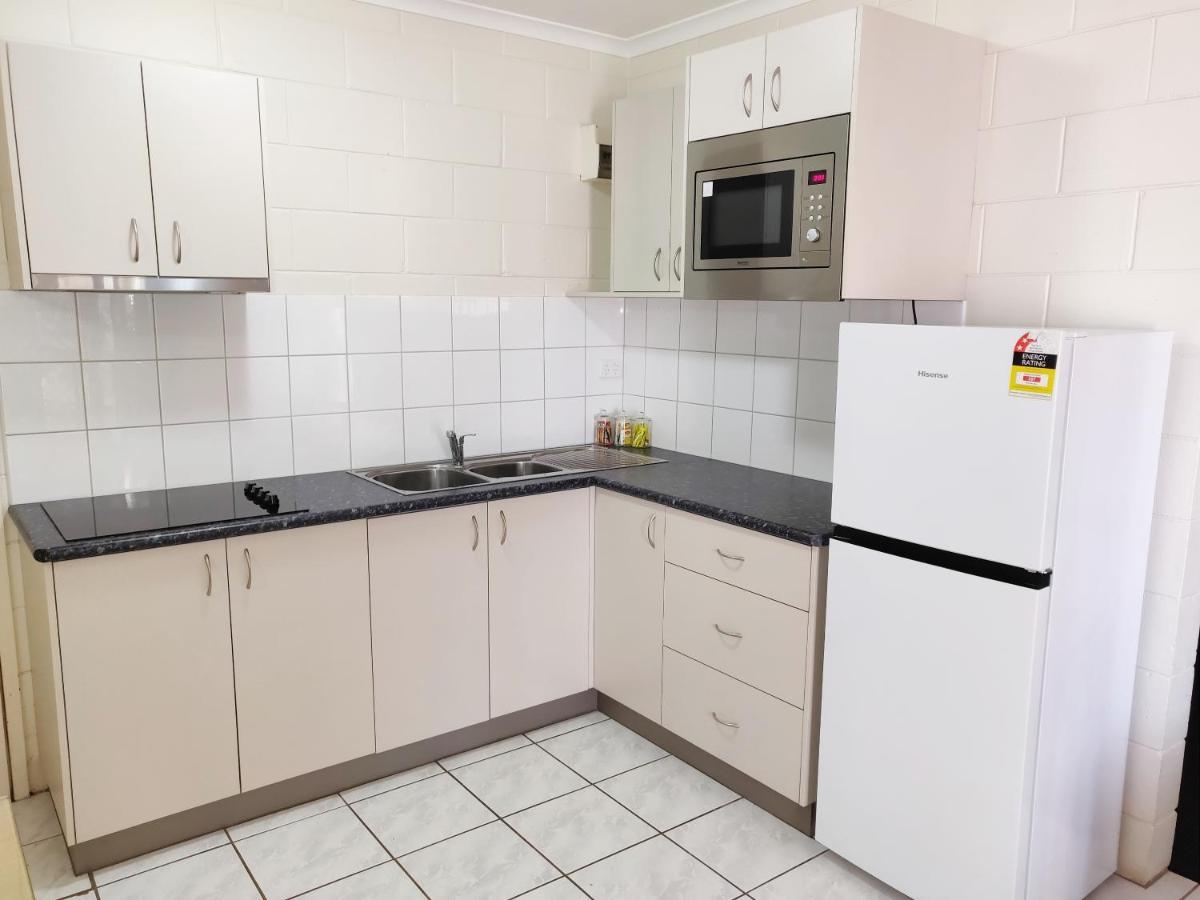 Coconut Grove Holiday Apartments Дарвин Экстерьер фото