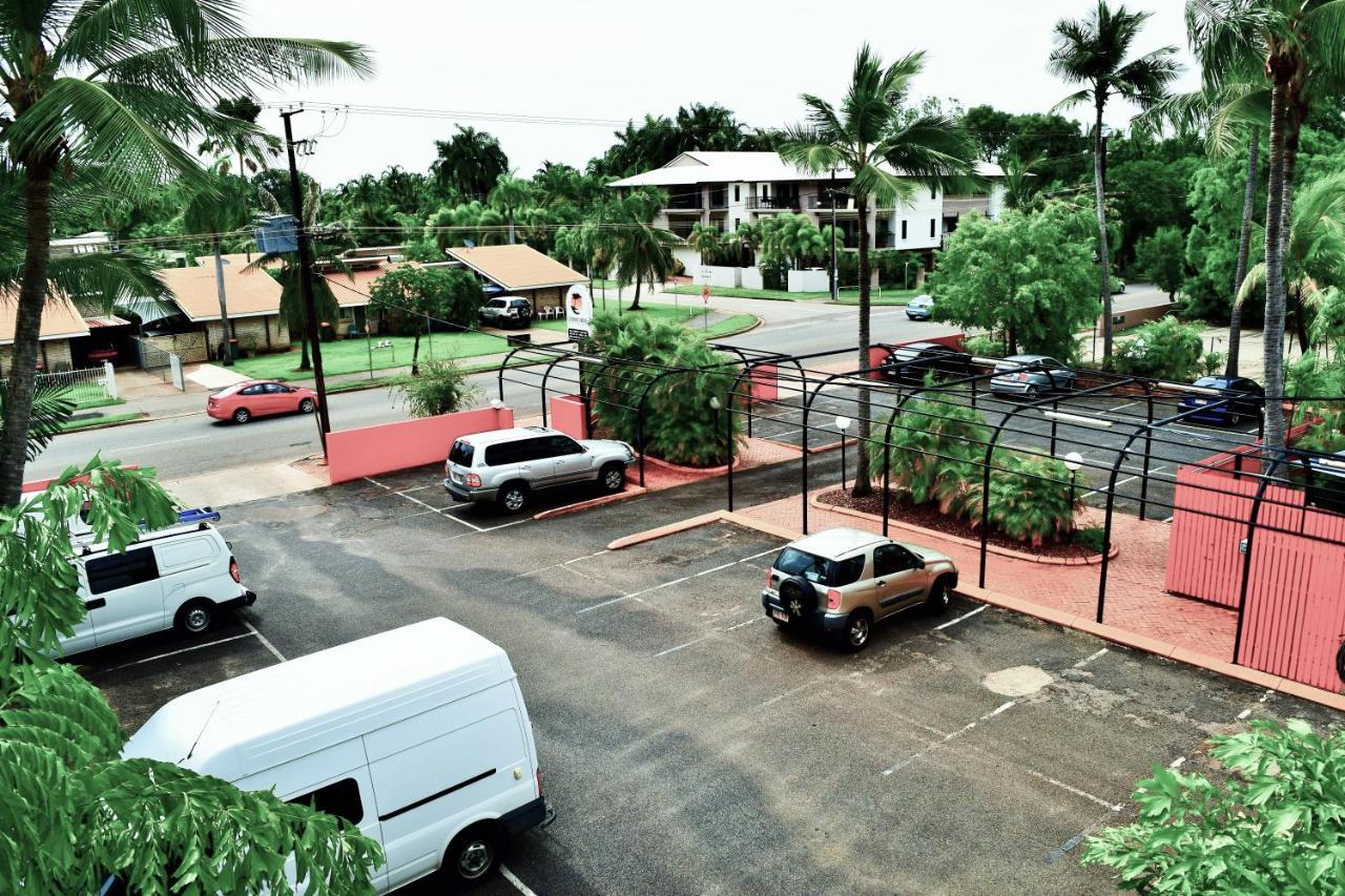 Coconut Grove Holiday Apartments Дарвин Экстерьер фото