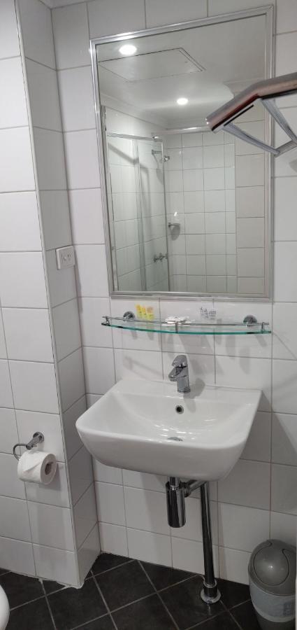 Coconut Grove Holiday Apartments Дарвин Экстерьер фото